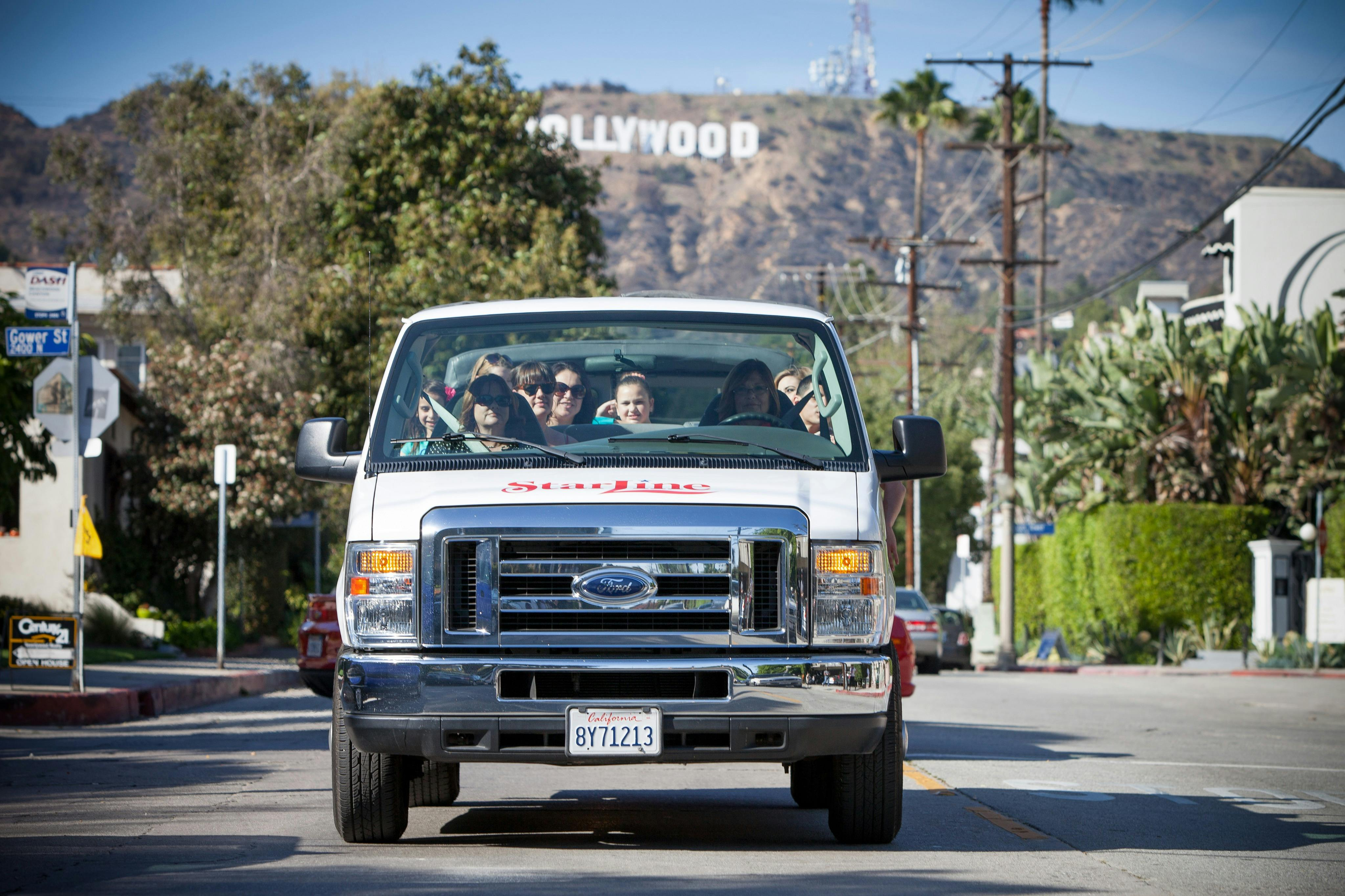 Los Angeles: Guided Celebrity Homes Tour + Universal Studios Hollywood Entry - Photo 1 of 4